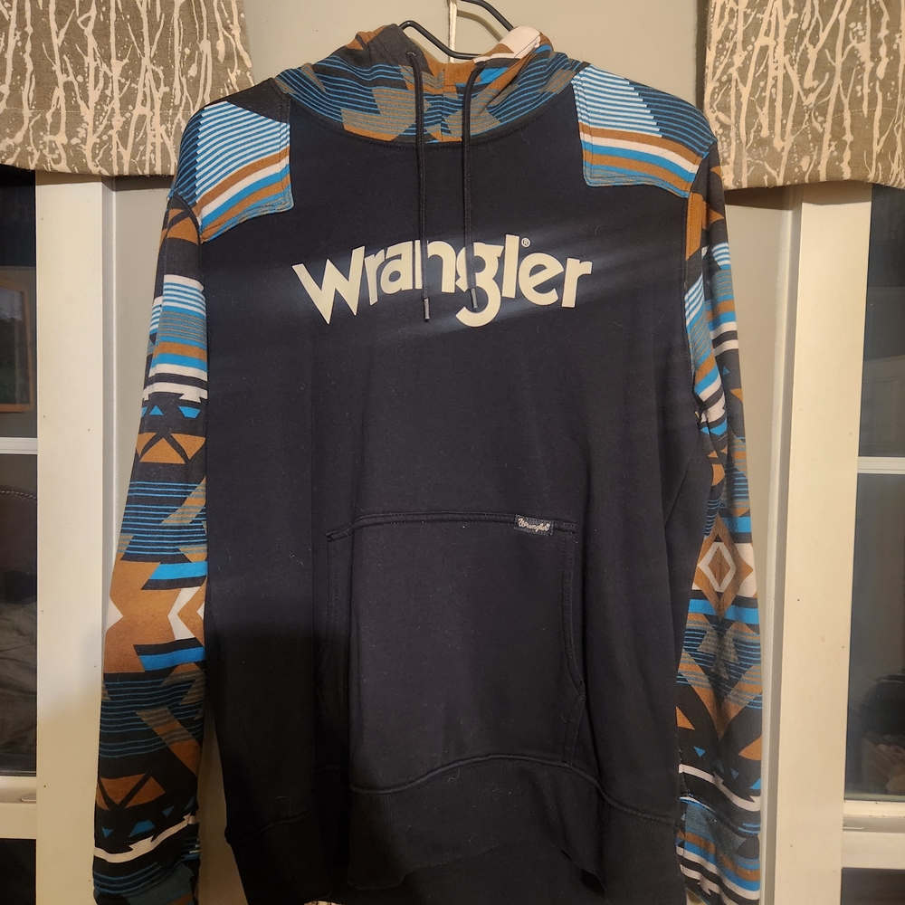 Wrangler Women's Black and Blue Geometric Hoodie